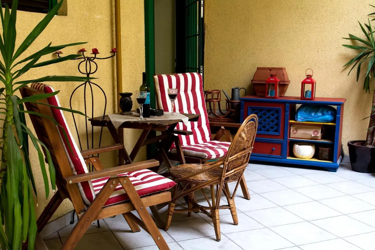 Stunning 2 Double Bedroom Apartment In The Centre Of Budapest
