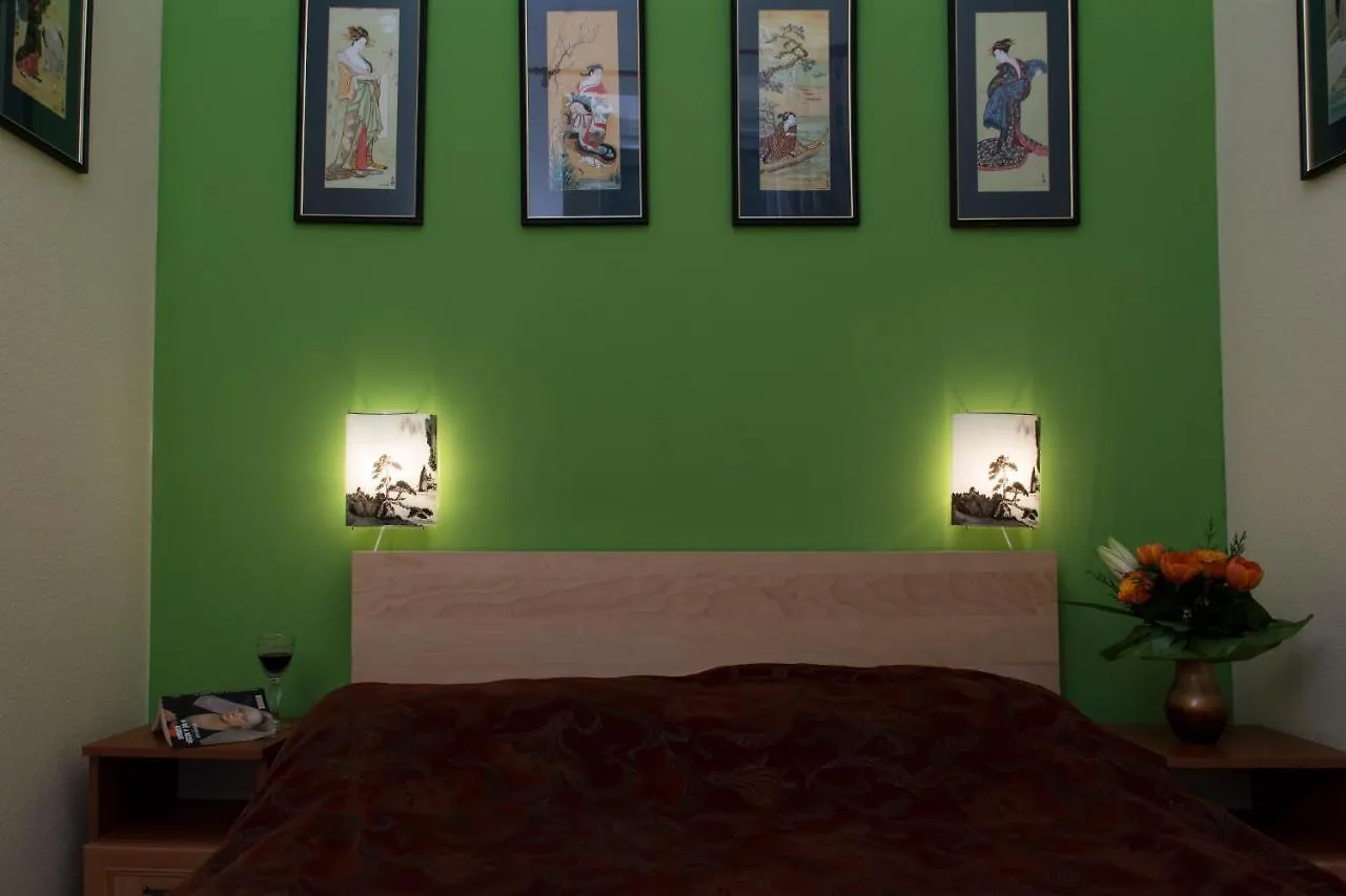Stunning 2 Double Bedroom Apartment In The Centre Of Budapest